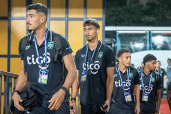 Jugadores de la selección de Panamá en su arribo al amistoso contra la India.