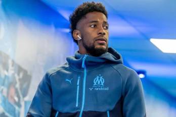 La frase también estaba acompañada de otro mensaje que decía “contigo Amir”