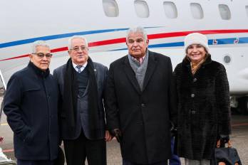 Llegada del presidente Mulinio a Davos, Suiza.