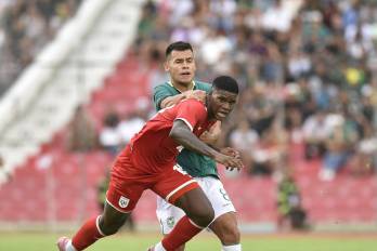 El futbolista panameño, Kadir Barría durante el partido contra Bolivia.