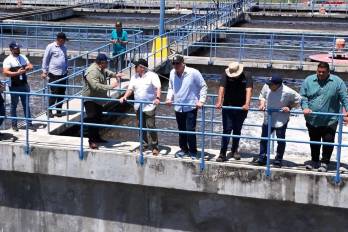 El Gobierno responsabilizó a las fincas porcinas en el área del río La Villa por contaminar el agua.