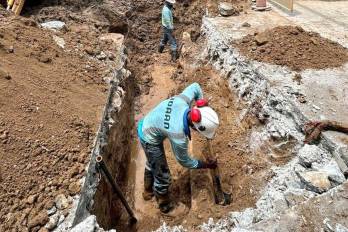 El Idaan informó la culminación satisfactoriamente de los trabajos de reparación de 15 pies de tubería de 8 pulgadas de asbesto cemento por pvc del mismo diámetro, en la calle Arnoldo Cano en el sector de Clayton corregimiento de Ancón.
