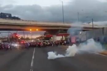 Protesta pacífica en la provincia de Veraguas se vio interrumpida por los gases lacrimógenos de la policía.