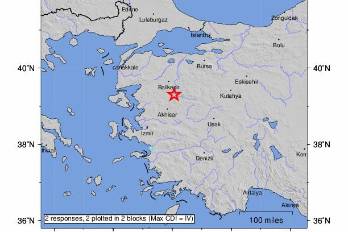 Un mapa de intensidad de un terremoto proporcionado por el Servicio Geológico de los Estados Unidos (USGS) muestra la ubicación de un terremoto de magnitud 6.1 que golpeó el oeste de Turquía, el 10 de agosto de 2025.