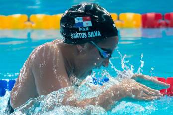 Panamá obtiene su primera presea en los Panamericanos Junior de Asunción 2025 gracias a la histórica actuación de Emily Santos en la piscina.