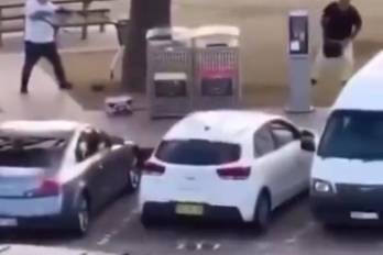 La acción de Ahmed El Ahmed quedo grabada en un video realizado por una residente de la playa.