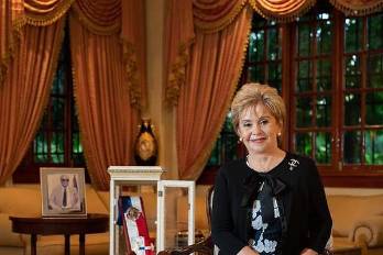 La expresidenta Mireya Moscoso hizo un fuerte llamado al Partido Panameñista a renovar su liderazgo y recuperar su esencia histórica.