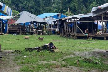 Campamento clandestino de migrantes ubicado en la comarca Emberá Wounaan.