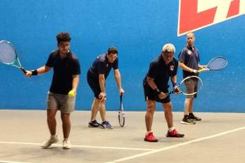 Jugadores del Circuito Nacional de Frontenis compiten en la Sociedad Española de Beneficencia durante el torneo clasificatorio rumbo al Panama Open 8.