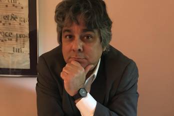 El autor decide expresar su disconformidad con la propuesta panameña en la Bienal de Venecia.