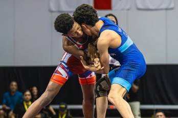Instantes de la pelea del panameño Gerald Flores.
