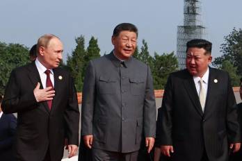 El presidente ruso, Vladimir Putin, el presidente chino, Xi Jinping, y el líder norcoreano, Kim Jong-un llegan para asistir al desfile militar que marca el 80º aniversario de la victoria en la Guerra Popular de Resistencia China contra la Agresión Japonesa.