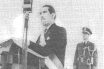 Presidente electo en 1968, Arnulfo Arias Madrid, dando discurso en su toma de posesión.