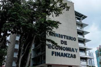 Inicialmente, la subasta anunciada por un monto indicativo no vinculante de $100 millones y vencimiento en noviembre de 2025.