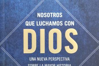 “Nosotros luchamos con Dios” explora la religión como cimiento de Occidente junto a la ciencia y el nihilismo.