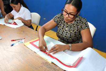 El IFARHU inició la entrega del primer pago de becas y asistencias económicas del 2025 en Panamá Centro