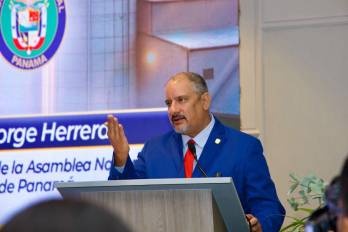 Entre los candidatos para dirigir el Partido Panameñista está el diputado Jorge Herrera, actual presidente de la Asamblea Nacional.