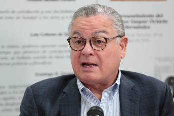 Contralor de la República, Anel Flores.