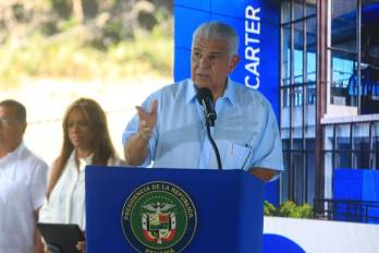 Mulino pidió mantener en marcha los proyectos gubernamentales mientras avanzan las labores de asistencia y reconstrucción en las provincias afectadas por el terremoto.