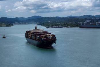 El bunkering se conoce como la actividad de suministro de combustible a los buques.