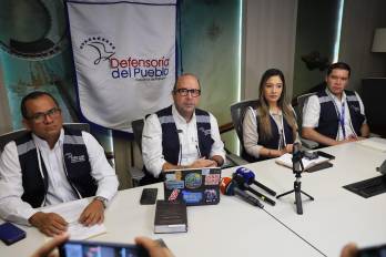 Aunque el equipo de la Defensoría ha intentado ingresar directamente a Bocas del Toro, los bloqueos y amenazas en el camino han hecho imposible su llegada