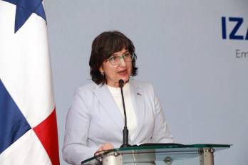 Izabela Matusz, embajadora de la Unión Europea en Panamá, durante su discurso en el informe de la libertad de expresión del país.