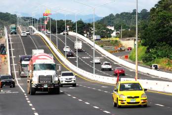 Se espera aliviar el tráfico actual y dotar a la vía de capacidad para absorber la demanda vehicular durante los próximos 20 años.