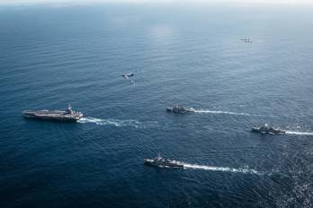 La llegada del grupo forma parte del despliegue estratégico que acompaña la operación “Lanza del sur”, ordenada por el presidente Donald Trump.