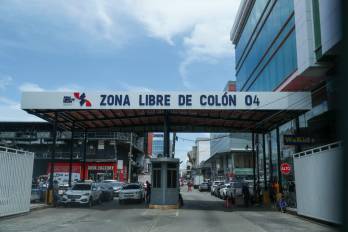 Vista de una de las entradas para acceder a la Zona Libre de Colón.