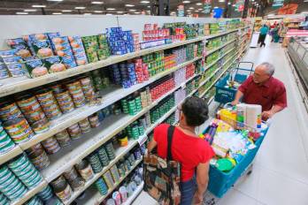 Comprar los 59 productos de la CBA es una hazaña.