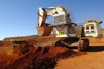 Foto de archivo tomada el 27 de junio de 2008, facilitada por la compañía BHP, que muestra los trabajos diarios en la mina de níquel de Ravensthorpe, al oeste de Australia.