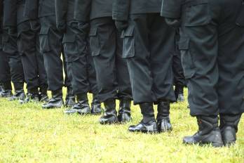 the row stepped foot march