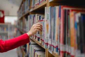 La lectura y la escritura son el puente hacia el pensamiento crítico y la libertad de espíritu, como recordaba Kant en sus reflexiones.