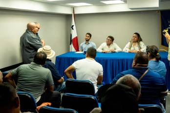 Operadores de Panamá Oeste reclaman acceso a la vía, mientras el MOP condiciona una solución definitiva al avance del Cuarto Puente.