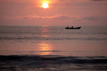 La pesca artesanal es una fuente de ingresos y alimentación muy relevante en la región. Se estima que hay 1.500.000 pescadores.