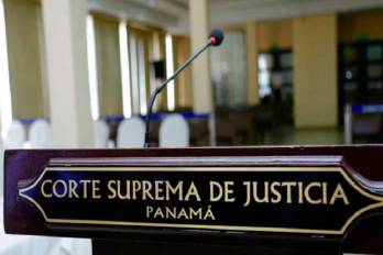 Con este fallo, la Corte eliminó las restricciones que impedían a los funcionarios de libre nombramiento acceder a la prima de antigüedad.