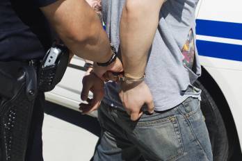El concejal de Austin Mike Siegel también declaró a KVUE que observó al menos dos impactos en la parte trasera del vehículo.
