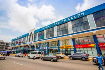 La Zona Libre de Colón facilita el comercio legítimo, pero también la distribución de productos ilícitos, según TRACIT.