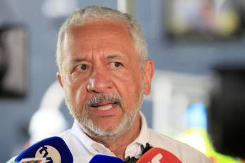 El administrador de la ACP, Ricaurte Vásquez indicó que el pliego final para la licitación de puertos y gasoducto se definiría tras reuniones con los precalificados, previstas antes de agosto.