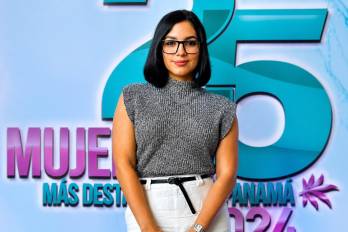Marie Claire González fue reconocida por su trabajo en innovación, liderazgo femenino y transformación digital en Panamá.