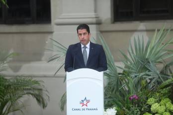 El ministro José Ramón Icaza aseguró que la trayectoria de más de 40 años de Espino de Marotta representa un mensaje de mérito e institucionalidad para el mundo.