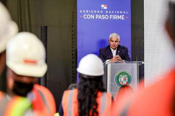 Mulino anuncia reforma profunda a las contrataciones públicas