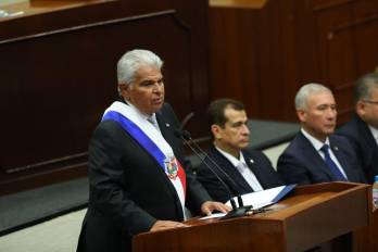 Ante el procurador y magistrados, el mandatario denunció impunidad y defendió el trabajo de los estamentos de seguridad.