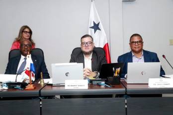 El diputado Eduardo Vásquez cuestionó que las peleas entre diputados generen más atención que el debate de los problemas del país.