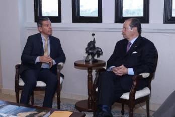 El ministro de Relaciones Exteriores de Panamá, reunido con Samuel Campos, presidente de la empresa NEWMARK Latinoamérica.