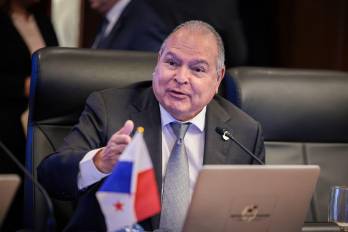 MOP denuncia presuntas irregularidades en el Cuarto Puente por más de $1,800 millones.