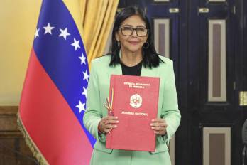 Fotografía de archivo y cedida por el Palacio de Miraflores de la presidenta encargada de Venezuela, Delcy Rodríguez, en un acto de gobierno, en Caracas (Venezuela).