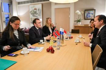 Martínez-Acha y Eide coincidieron en la importancia de avanzar en políticas de protección ambiental.