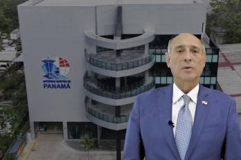 Bowen, por su lado, destacó que la conducta de Roquebert ‘configura un presunto peculado de uso’.