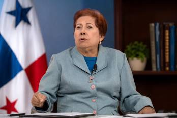 Doris Rosas de Mata: la ministra que entendió que educar también es saber escuchar y tender puentes